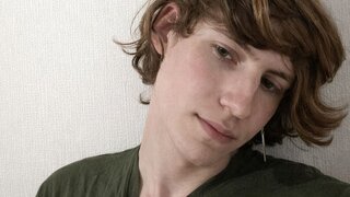 Naked AvenRey gallery