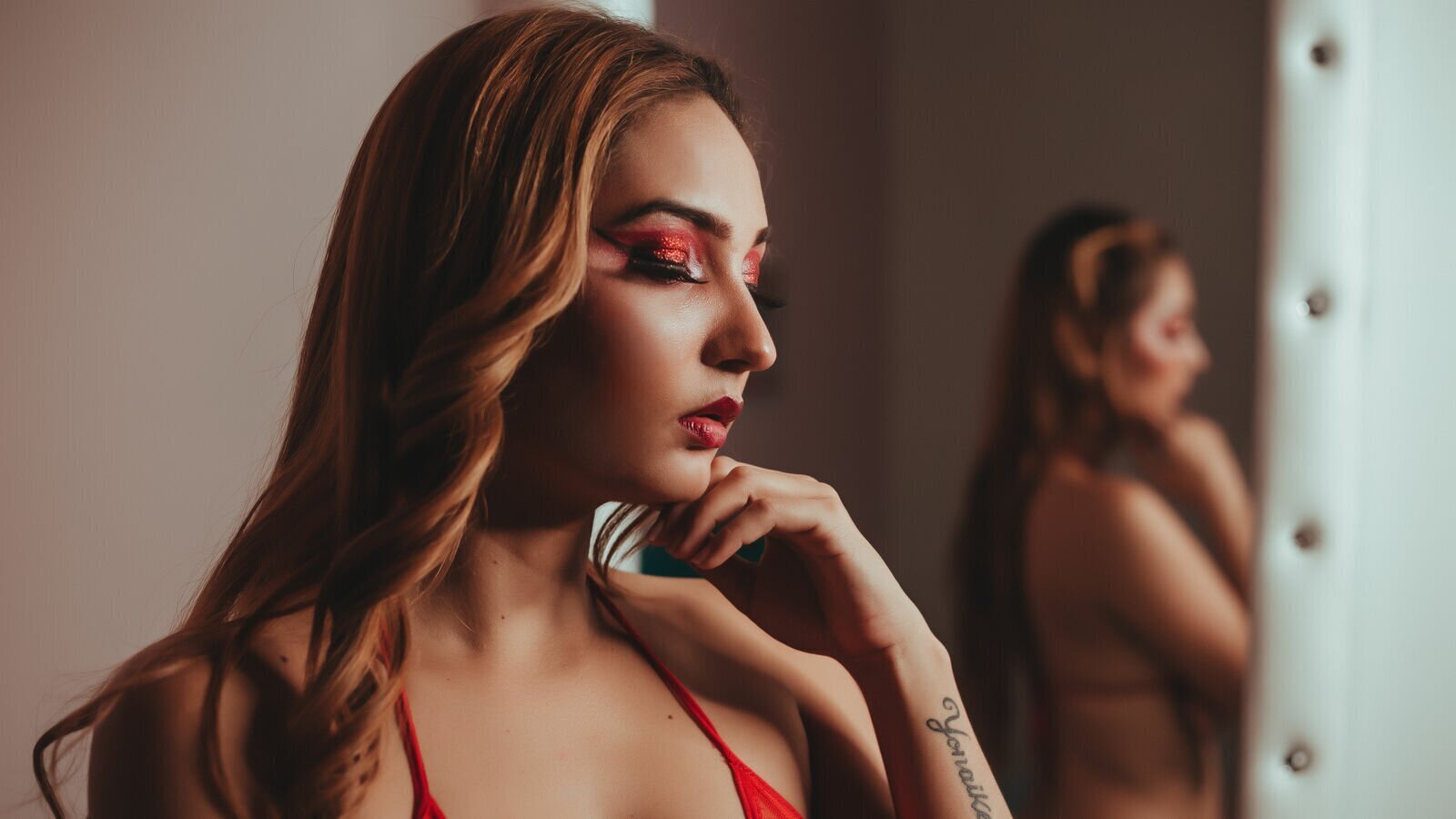 Naked KailyHamilton gallery