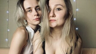 Naked SonyandAlice gallery